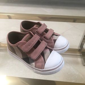Burberry Sneakers